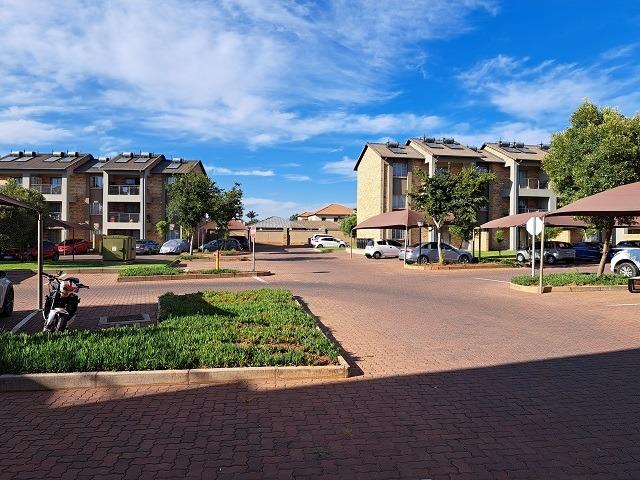 2 Bedroom Property for Sale in Stone Ridge Gauteng