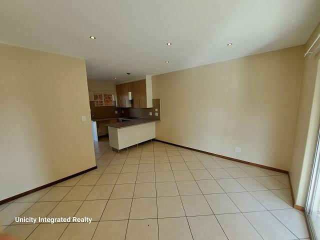 2 Bedroom Property for Sale in Stone Ridge Gauteng
