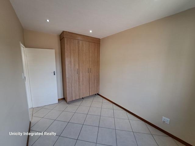 2 Bedroom Property for Sale in Stone Ridge Gauteng