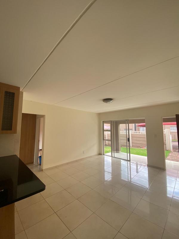 2 Bedroom Property for Sale in Vorna Valley Gauteng