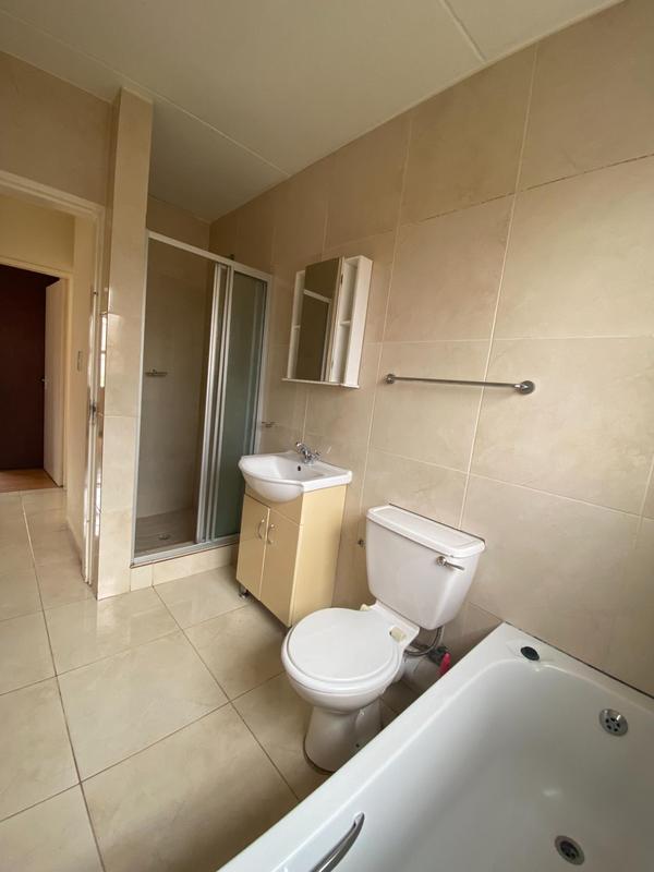 2 Bedroom Property for Sale in Vorna Valley Gauteng