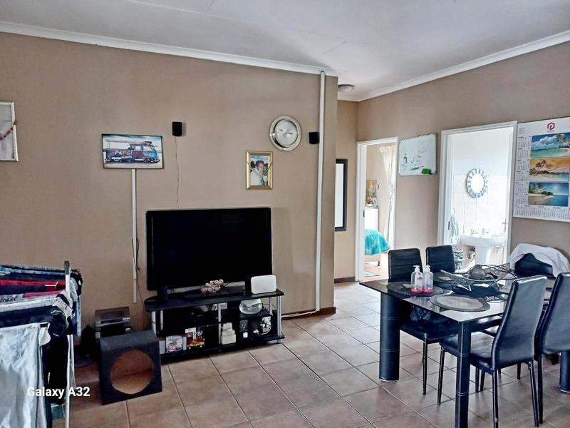 2 Bedroom Property for Sale in Terenure Gauteng