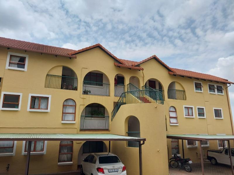 2 Bedroom Property for Sale in Sundowner Gauteng