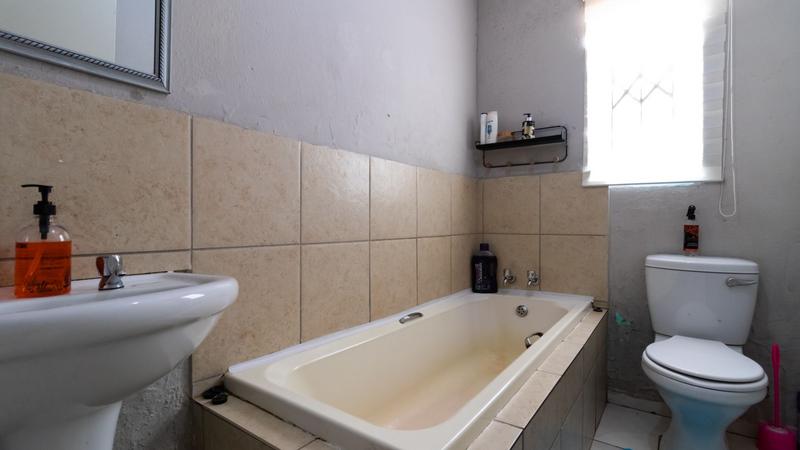 3 Bedroom Property for Sale in Blue Hills Gauteng