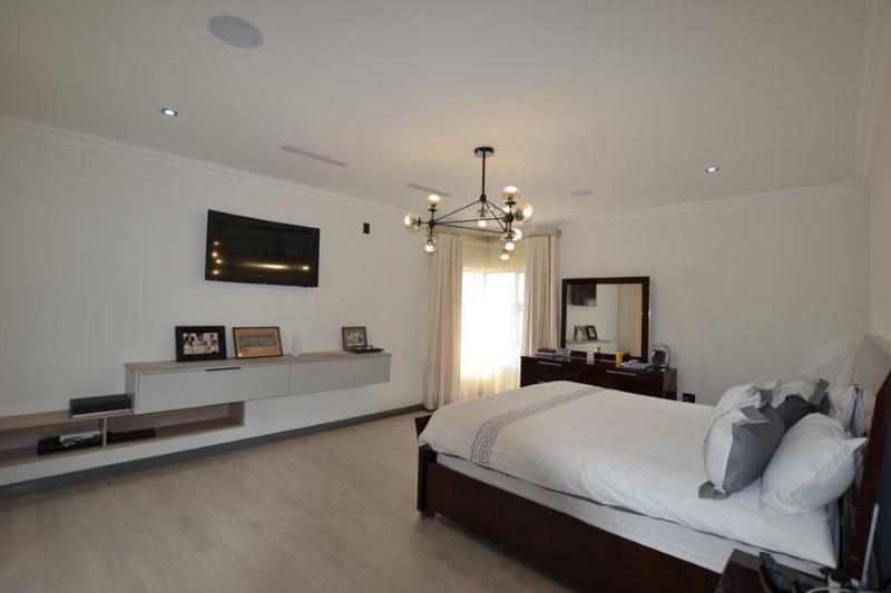 To Let 5 Bedroom Property for Rent in Copperleaf Estate Gauteng