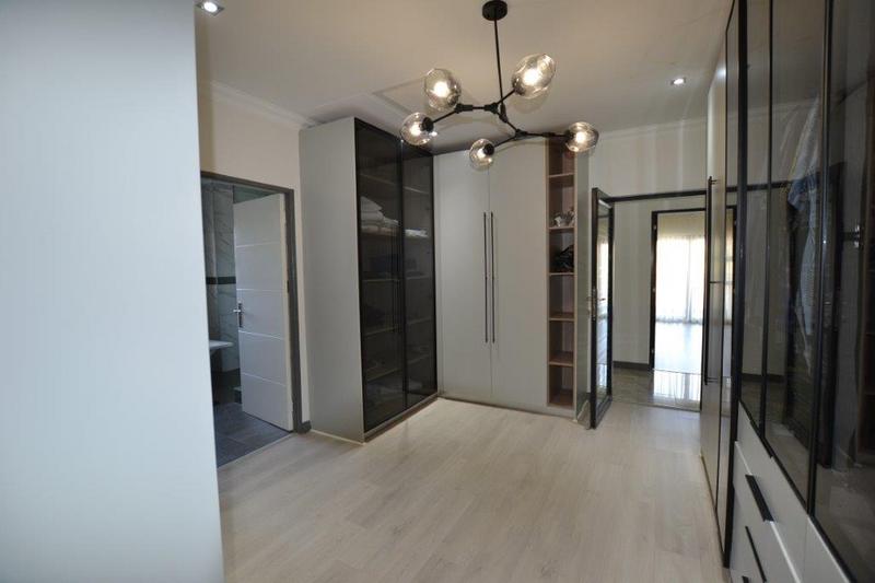 To Let 5 Bedroom Property for Rent in Copperleaf Estate Gauteng