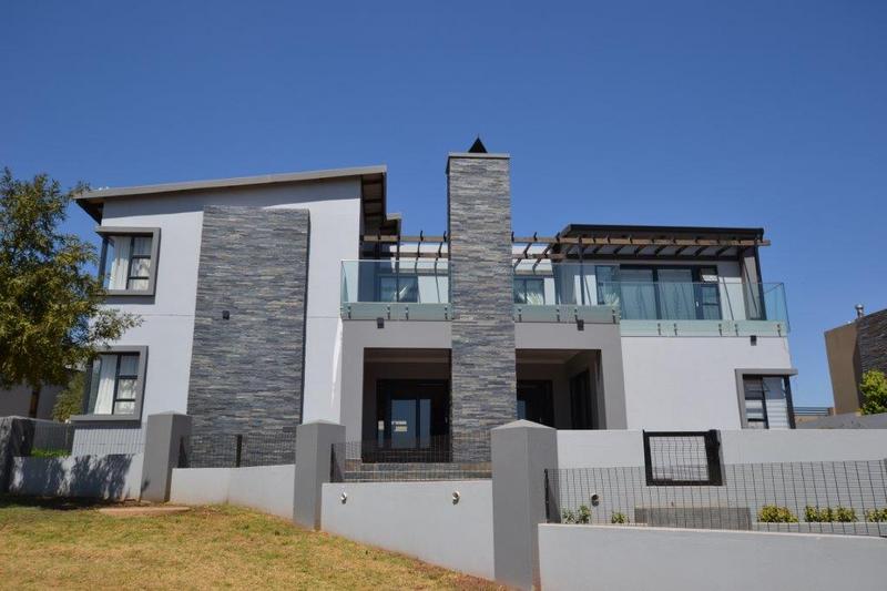To Let 5 Bedroom Property for Rent in Copperleaf Estate Gauteng