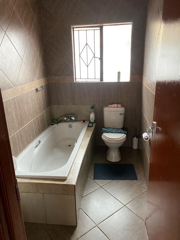 2 Bedroom Property for Sale in Clayville Gauteng