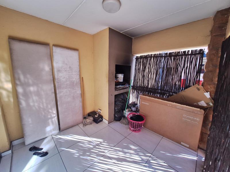 1 Bedroom Property for Sale in Clubview Gauteng