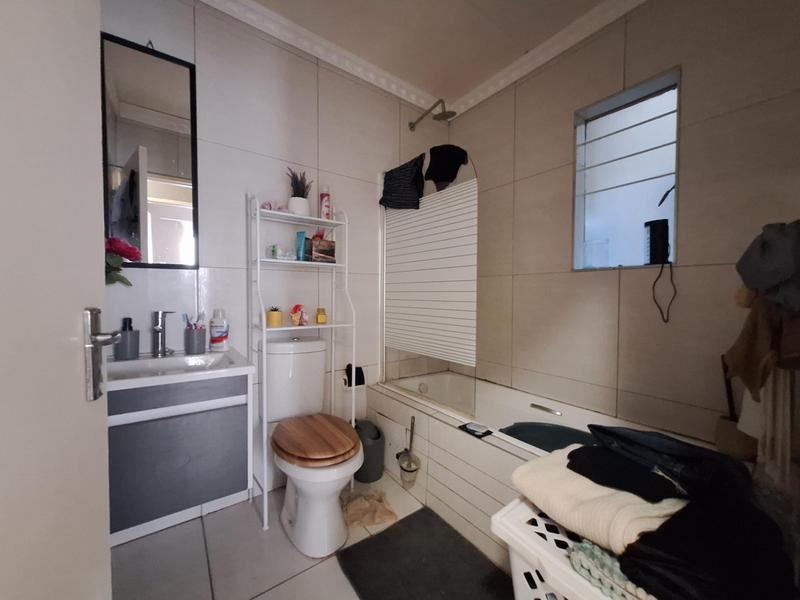 1 Bedroom Property for Sale in Clubview Gauteng