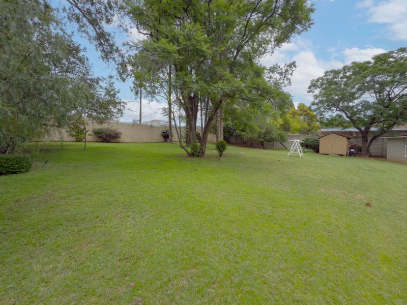 3 Bedroom Property for Sale in Magaliessig Gauteng