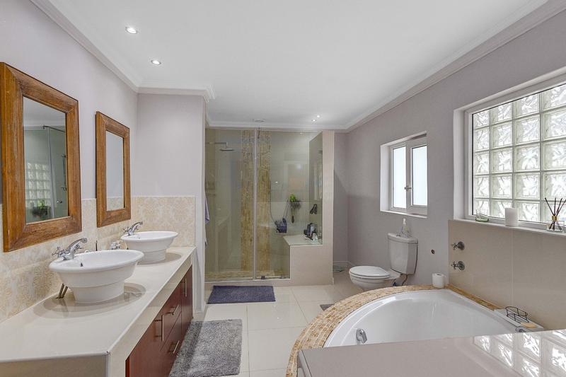 3 Bedroom Property for Sale in Magaliessig Gauteng