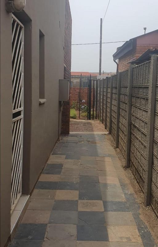 4 Bedroom Property for Sale in Eldorado Park Gauteng