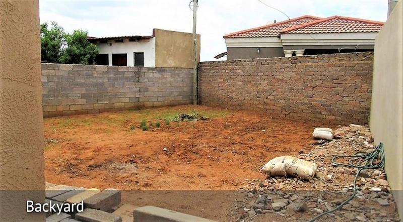 2 Bedroom Property for Sale in Lehae Gauteng
