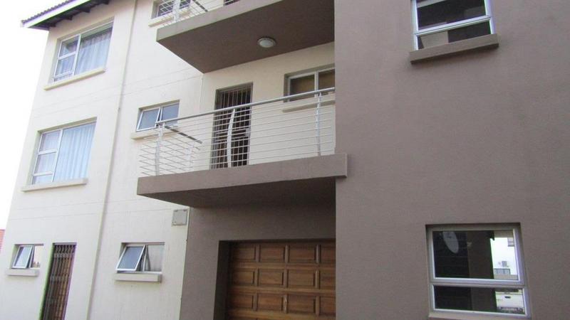 2 Bedroom Property for Sale in Vanderbijlpark SE 4 Gauteng