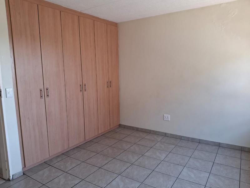 2 Bedroom Property for Sale in Vanderbijlpark SE 4 Gauteng