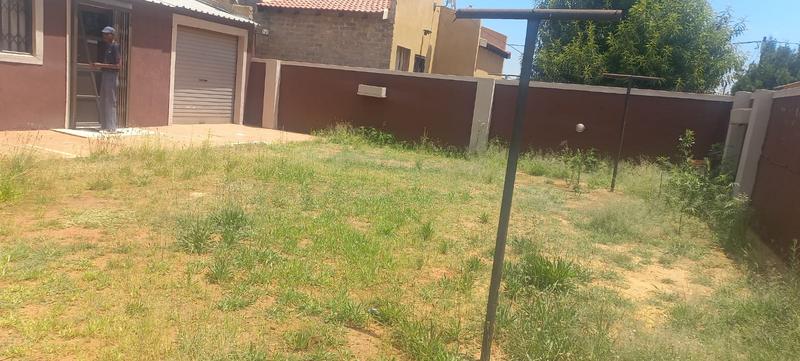 2 Bedroom Property for Sale in Beverley Hills Gauteng