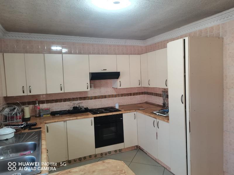 4 Bedroom Property for Sale in Beverley Hills Gauteng