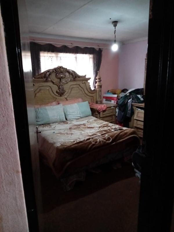 2 Bedroom Property for Sale in Lakeside Gauteng