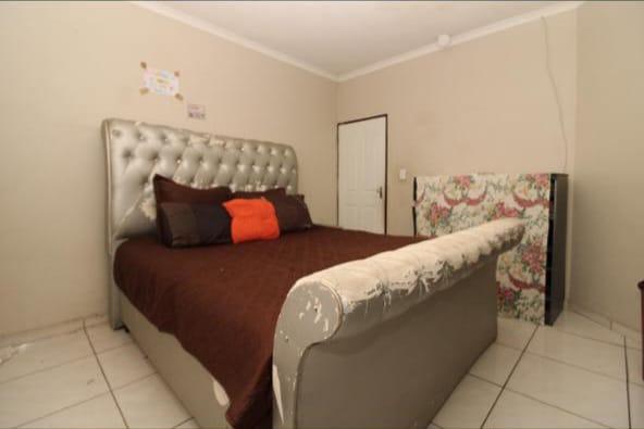 3 Bedroom Property for Sale in Golden Gardens Gauteng