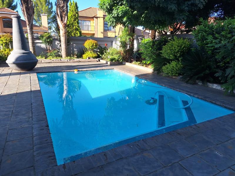 5 Bedroom Property for Sale in Vanderbijlpark SE 8 Gauteng