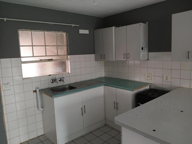 To Let 3 Bedroom Property for Rent in Lindhaven Gauteng