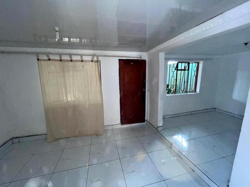 To Let 2 Bedroom Property for Rent in Phiri Gauteng