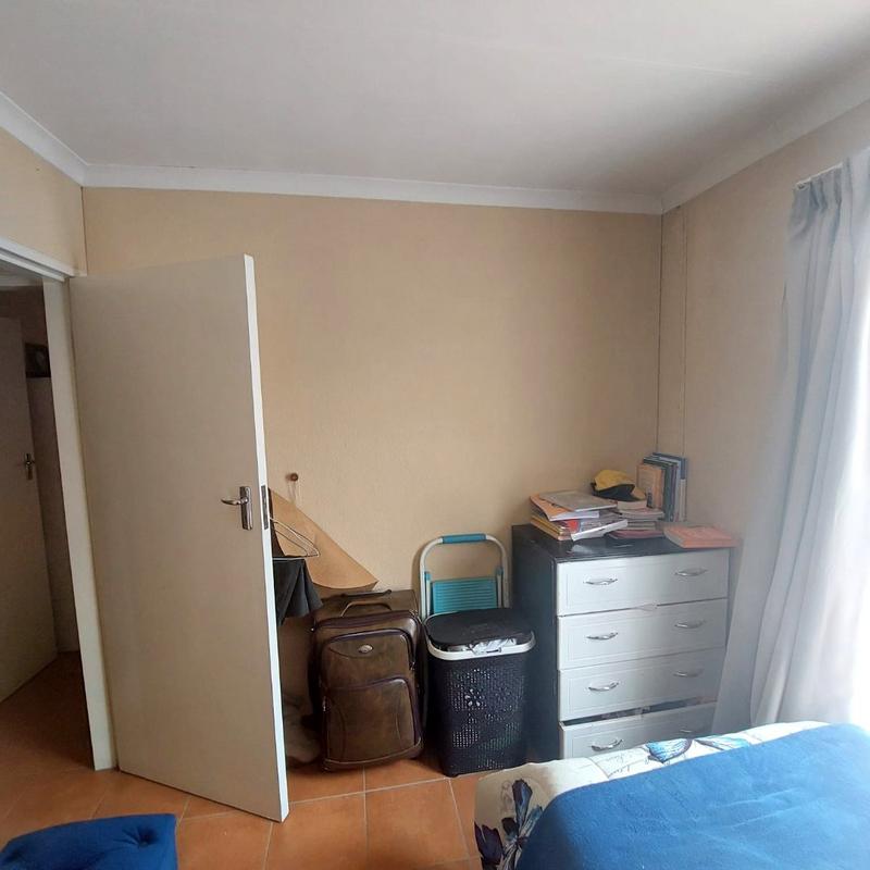 2 Bedroom Property for Sale in Albertsdal Gauteng