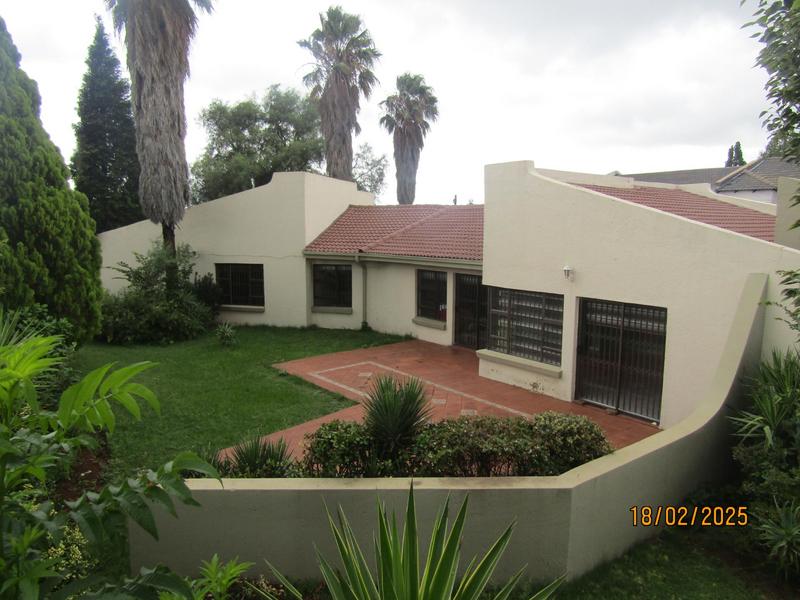 5 Bedroom Property for Sale in Spruit View Gauteng