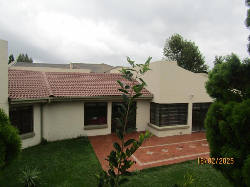 5 Bedroom Property for Sale in Spruit View Gauteng