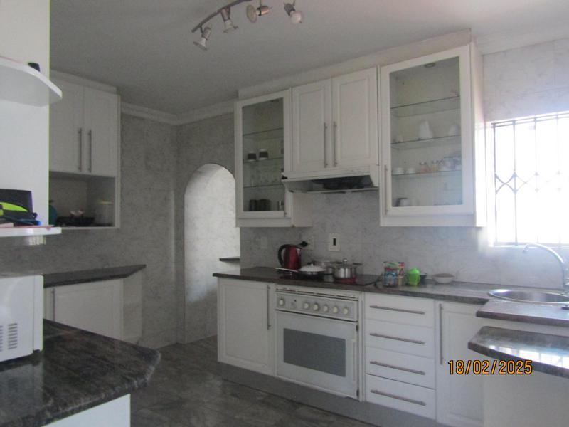 5 Bedroom Property for Sale in Spruit View Gauteng