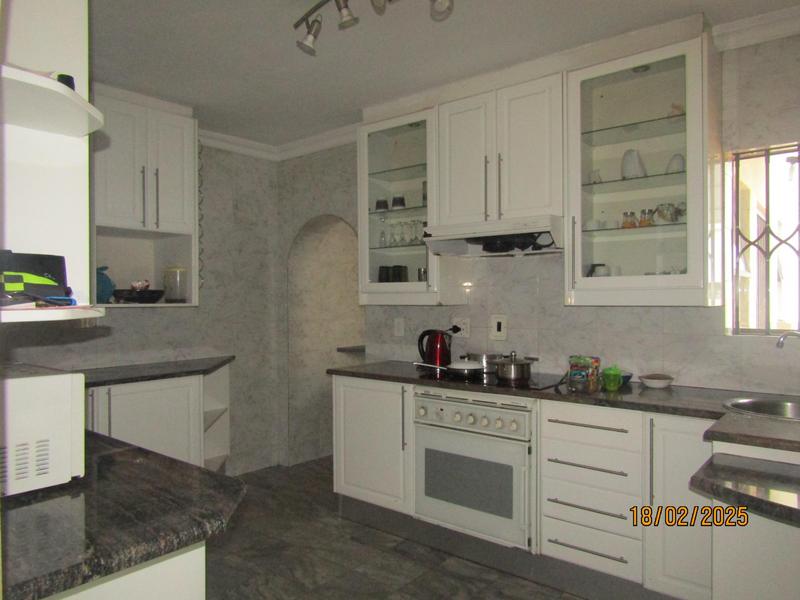 5 Bedroom Property for Sale in Spruit View Gauteng
