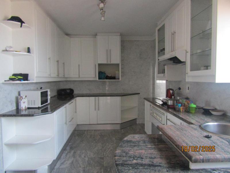 5 Bedroom Property for Sale in Spruit View Gauteng