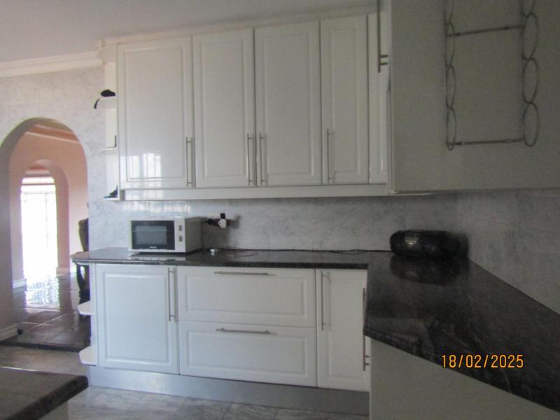 5 Bedroom Property for Sale in Spruit View Gauteng