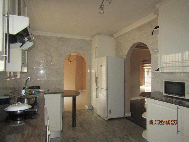 5 Bedroom Property for Sale in Spruit View Gauteng