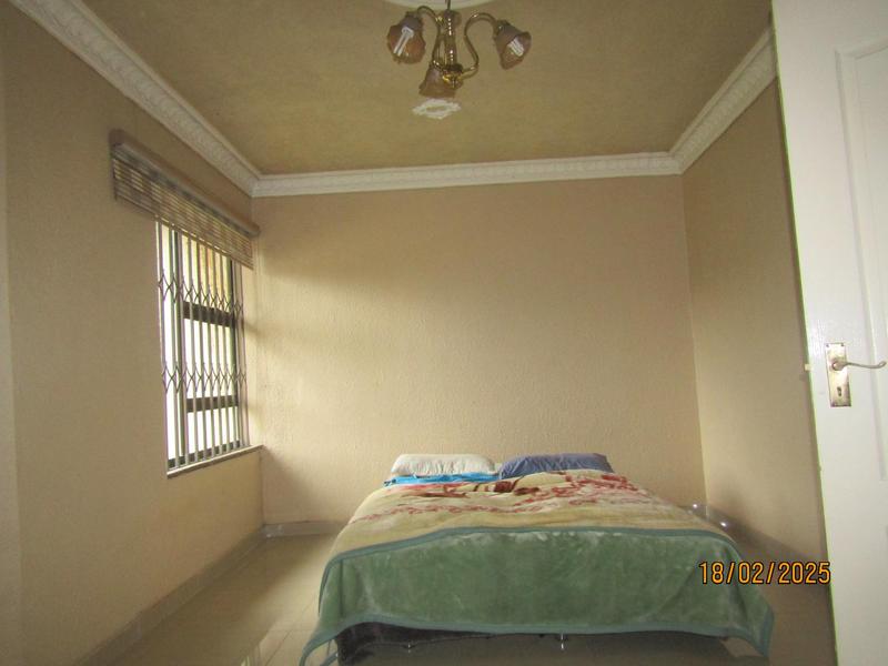 5 Bedroom Property for Sale in Spruit View Gauteng