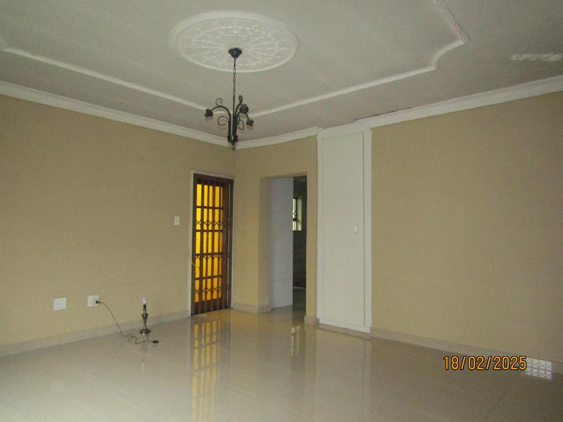 5 Bedroom Property for Sale in Spruit View Gauteng