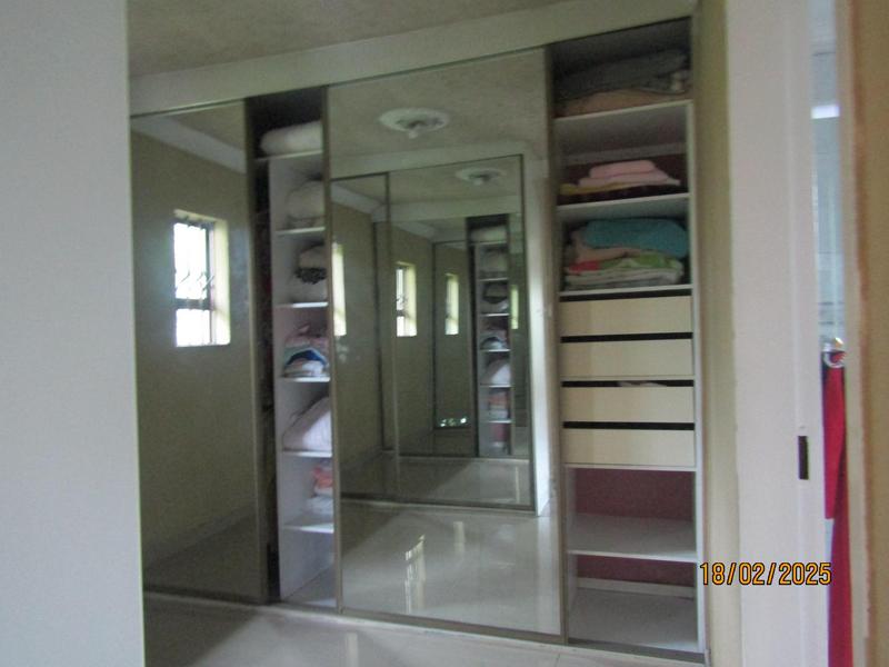 5 Bedroom Property for Sale in Spruit View Gauteng