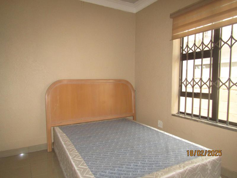 5 Bedroom Property for Sale in Spruit View Gauteng