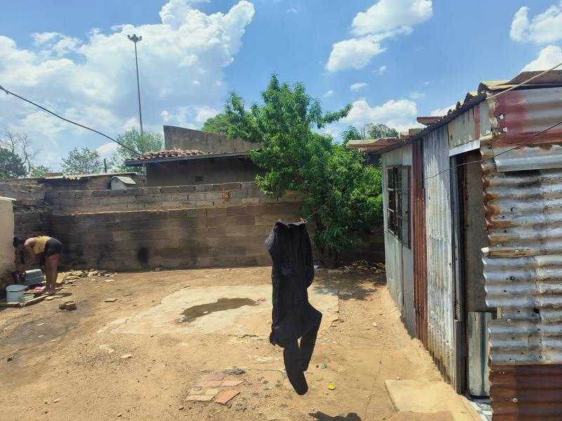2 Bedroom Property for Sale in Emdeni Gauteng