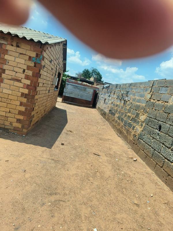 2 Bedroom Property for Sale in Emdeni Gauteng