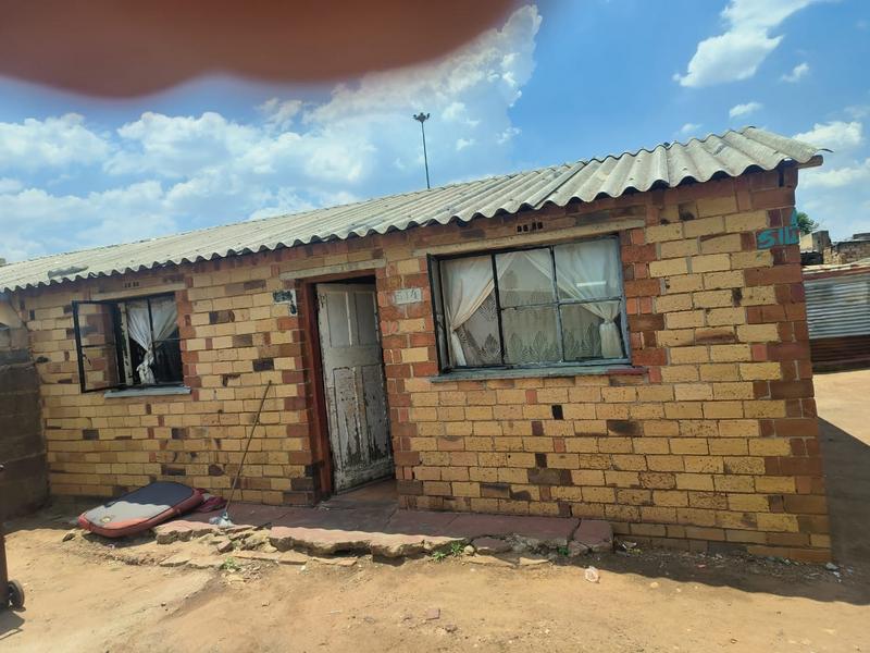 2 Bedroom Property for Sale in Emdeni Gauteng