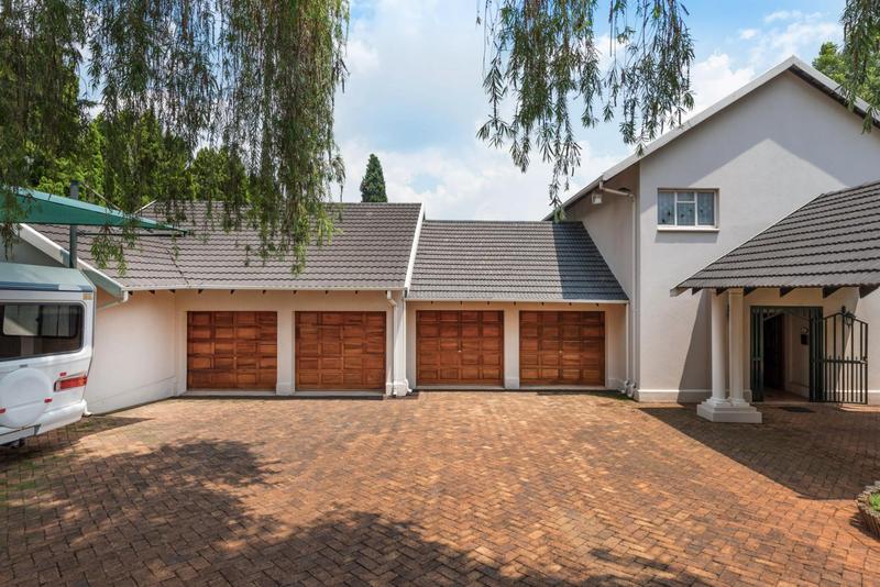 5 Bedroom Property for Sale in Bedfordview Gauteng