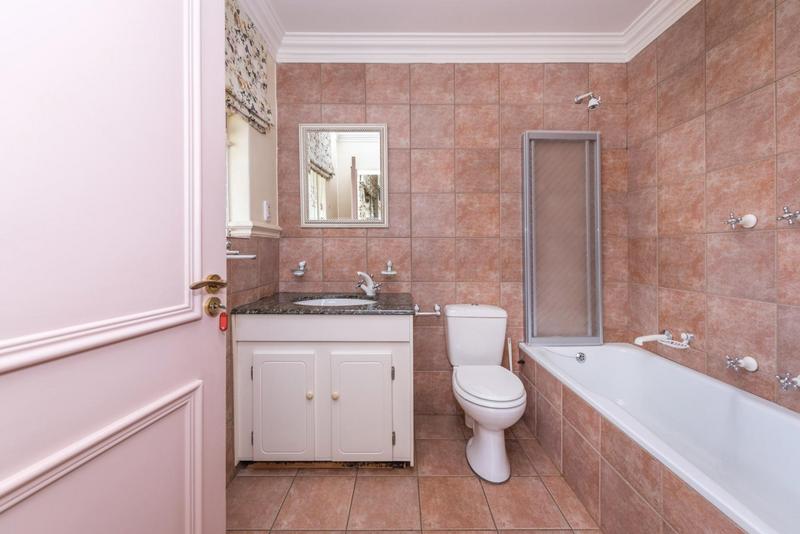 5 Bedroom Property for Sale in Bedfordview Gauteng