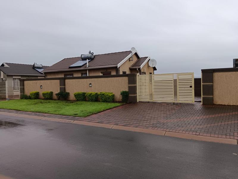 3 Bedroom Property for Sale in Sky City Gauteng