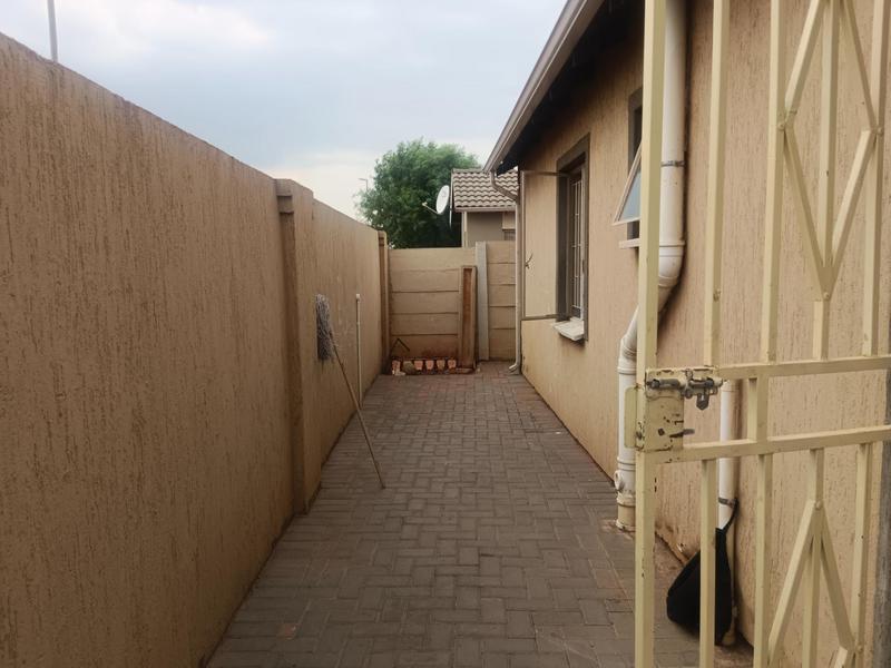 3 Bedroom Property for Sale in Sky City Gauteng