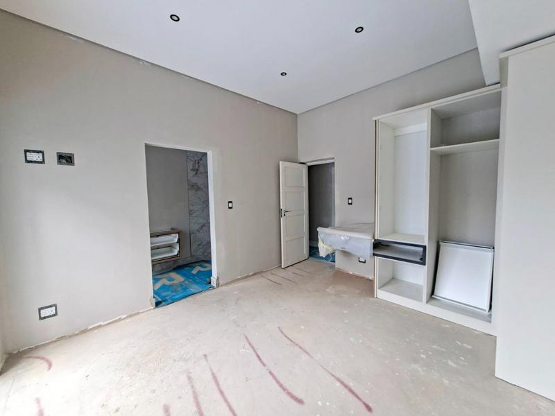 5 Bedroom Property for Sale in Midstream Estate Gauteng