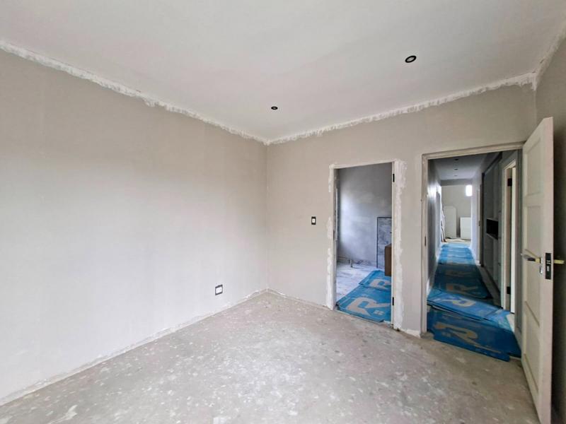 5 Bedroom Property for Sale in Midstream Estate Gauteng