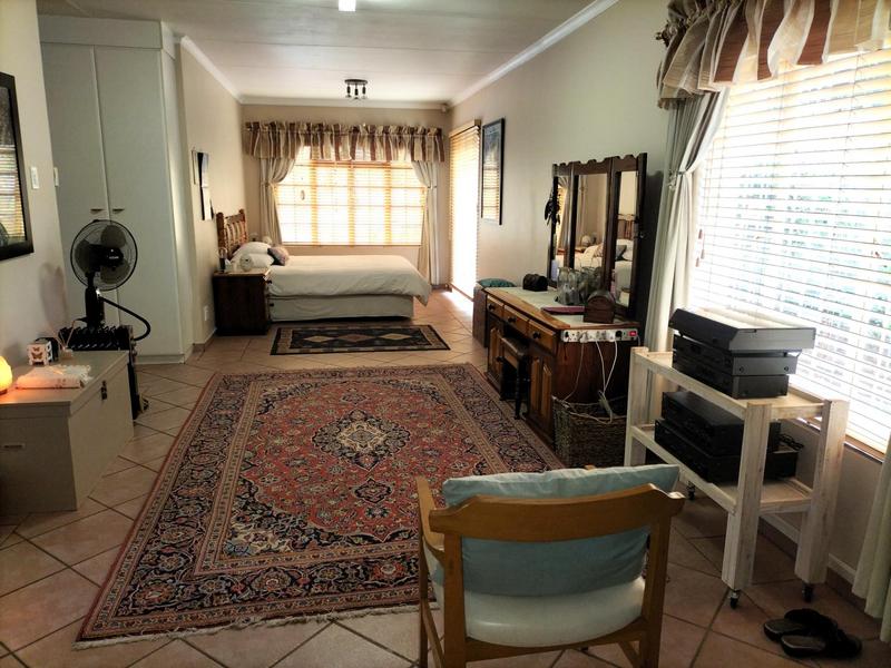 6 Bedroom Property for Sale in Clubview Gauteng