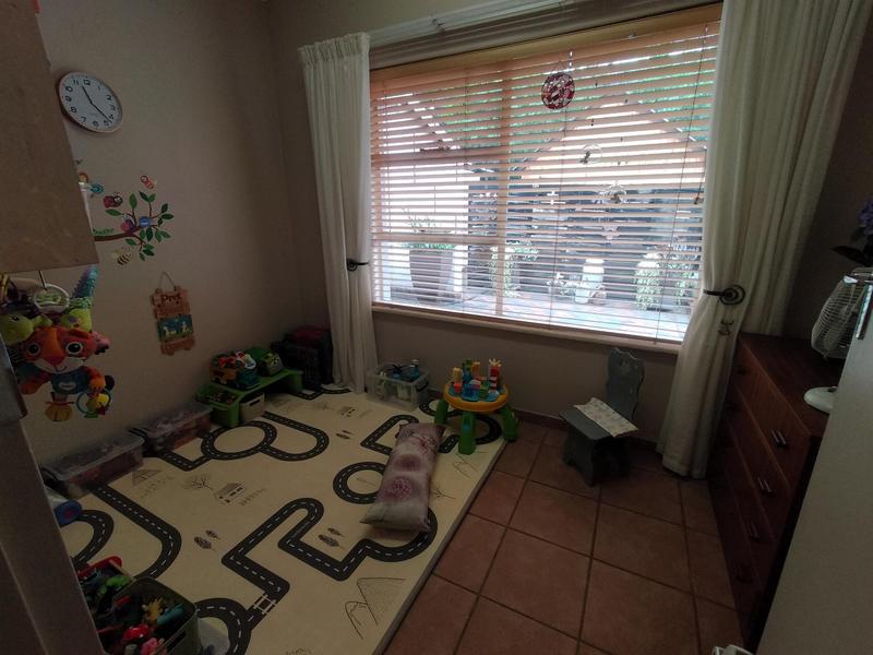 6 Bedroom Property for Sale in Clubview Gauteng